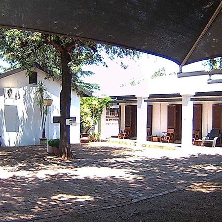 Kuru-Kuru Guesthouse Kuruman Dış mekan fotoğraf