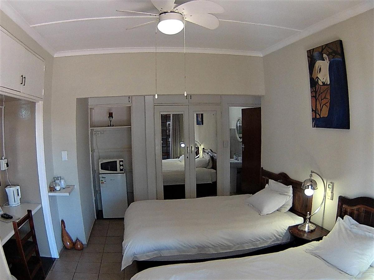 Kuru-Kuru Guesthouse Kuruman Dış mekan fotoğraf